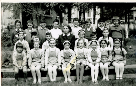 Cseh Ilona tanítónő osztálya 1974