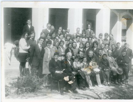 Csoportkép a plébánián