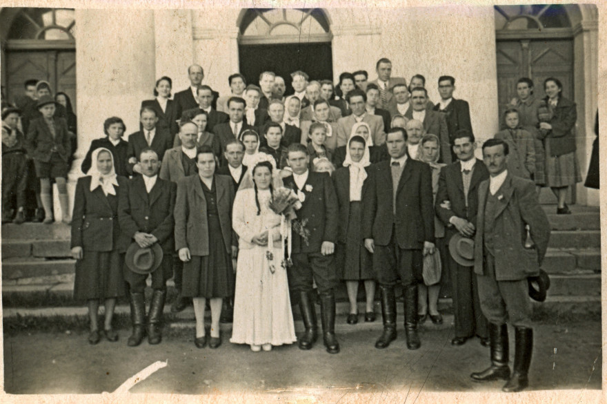 Lakodalom és vőfélykedés Gelencén